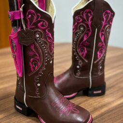 Texana Alice com Kit Faca - Couro Látego Marrom/Bordado Tribal Rosa
